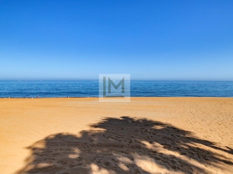 2 sovrum Strandlägenhet att hyra i San Pedro de Alcantara med pool garage - 2 250 € (Ref: 9659216)