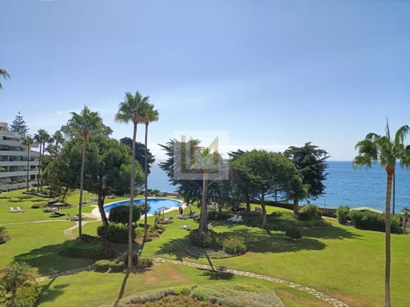 3 makuuhuone Huoneisto vuokrattavana paikassa Guadalmansa mukana uima-altaan 
autotalli - 2 700 € (Ref: 9674020)