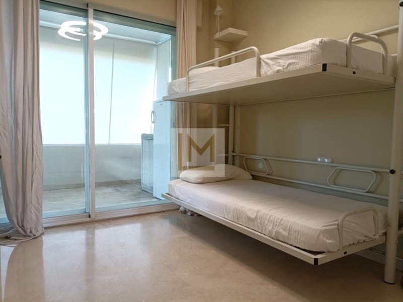 3 makuuhuone Huoneisto vuokrattavana paikassa Guadalmansa mukana uima-altaan 
autotalli - 2 700 € (Ref: 9674020)