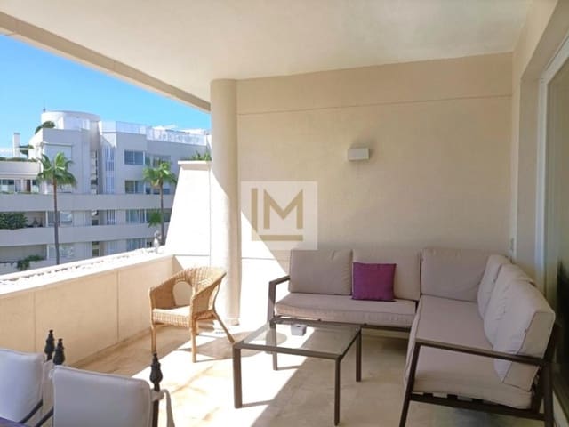 3 soveværelse Lejlighed til leje i Resinera-Voladilla, Estepona med swimmingpool garage - € 2.700 (Ref: 9674020)