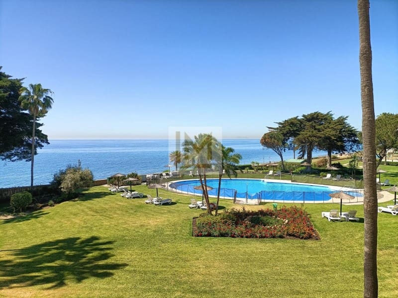 3 makuuhuone Huoneisto vuokrattavana paikassa Guadalmansa mukana uima-altaan 
autotalli - 2 700 € (Ref: 9674020)