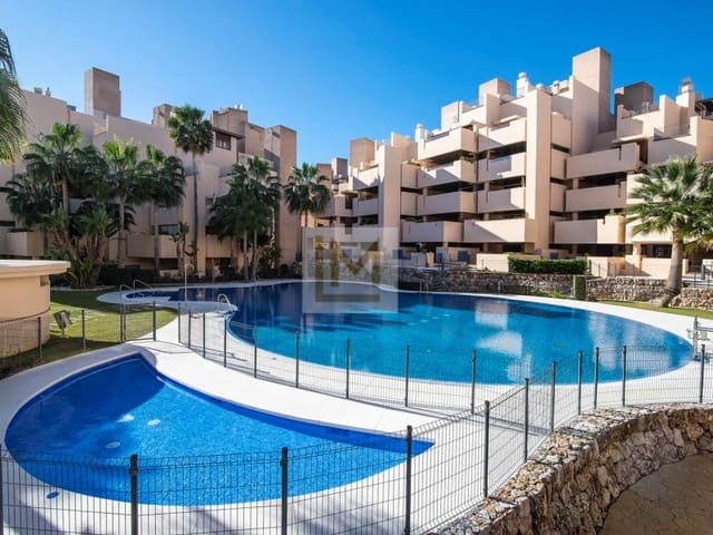 Appartement de 2 chambres à louer à El Padrón, Estepona avec piscine garage - 2 600 € (Ref: 9674021)