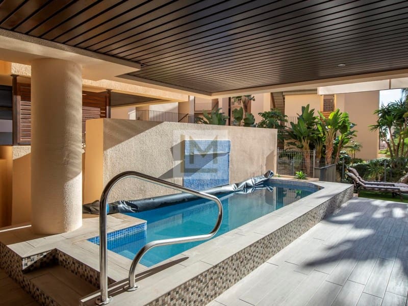 Appartement de 2 chambres à louer à New Golden Mile avec piscine garage - 2 600 € (Ref: 9674021)