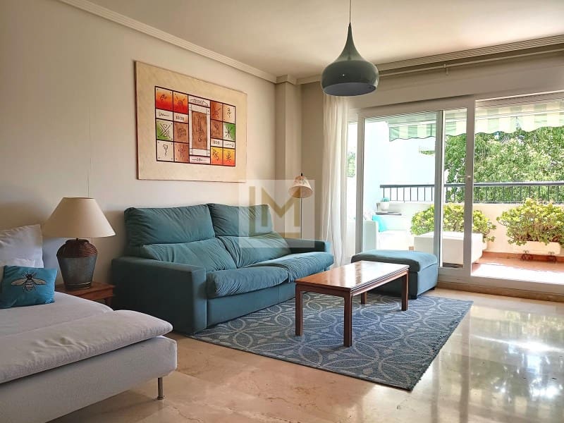 2 sovrum Lägenhet att hyra i San Pedro de Alcantara med pool garage - 1 700 € (Ref: 9682430)