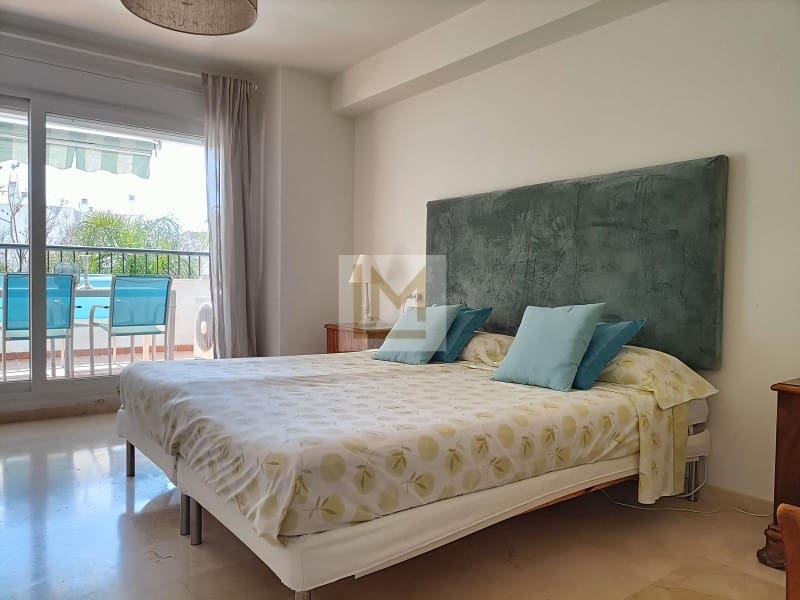 2 sovrum Lägenhet att hyra i San Pedro de Alcantara med pool garage - 1 700 € (Ref: 9682430)