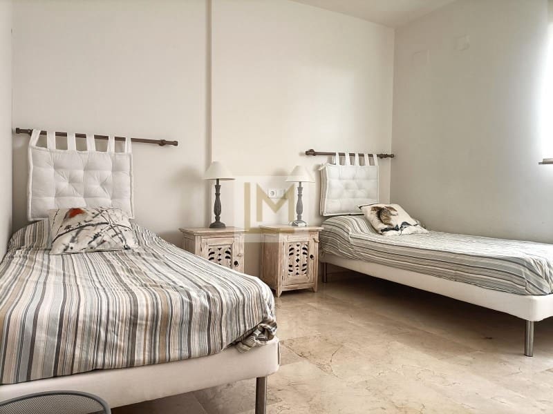 2 sovrum Lägenhet att hyra i San Pedro de Alcantara med pool garage - 1 700 € (Ref: 9682430)