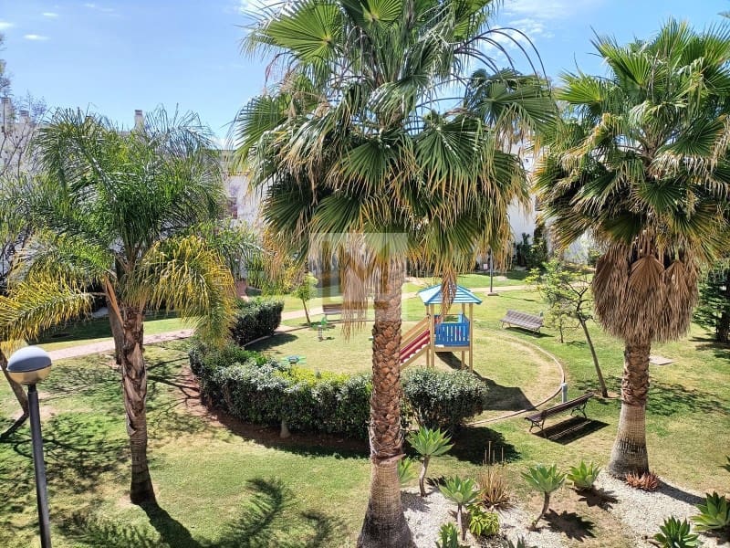 2 sovrum Lägenhet att hyra i San Pedro de Alcantara med pool garage - 1 700 € (Ref: 9682430)