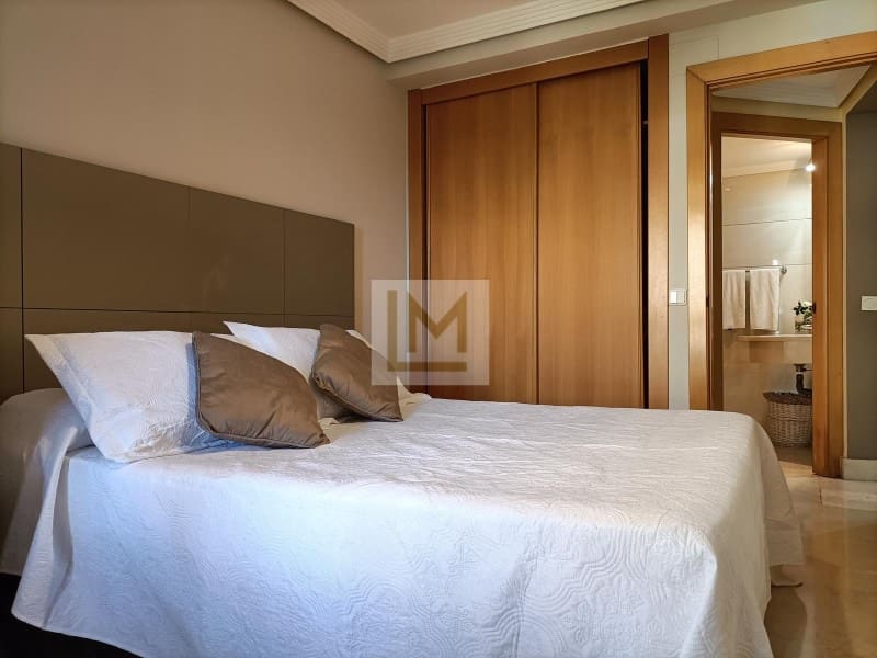 2 bedroom Apartment for holiday rental in San Pedro de Alcantara with pool garage - € 4,500 (Ref: 9721495)