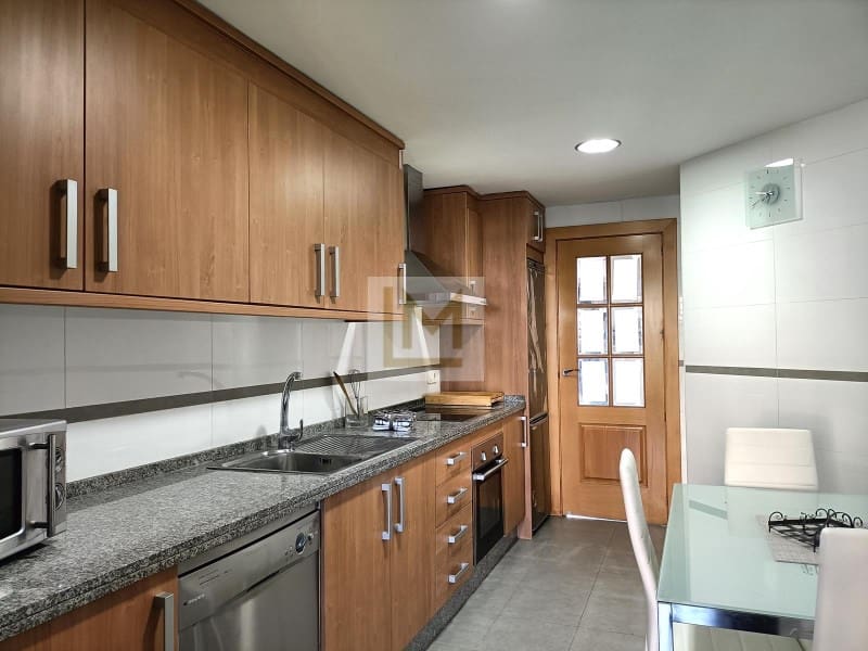 2 bedroom Apartment for holiday rental in San Pedro de Alcantara with pool garage - € 4,500 (Ref: 9721495)