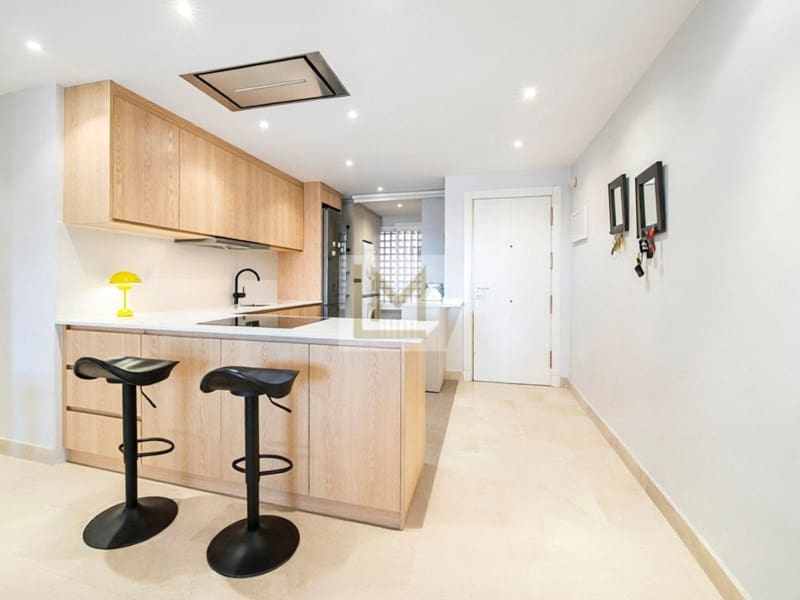 3 soveværelse Penthouse til leje i Golden Mile med swimmingpool garage - € 3.300 (Ref: 9758727)