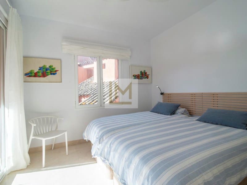 3 soveværelse Penthouse til leje i Golden Mile med swimmingpool garage - € 3.300 (Ref: 9758727)