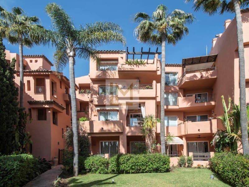 3 soveværelse Penthouse til leje i Golden Mile med swimmingpool garage - € 3.300 (Ref: 9758727)