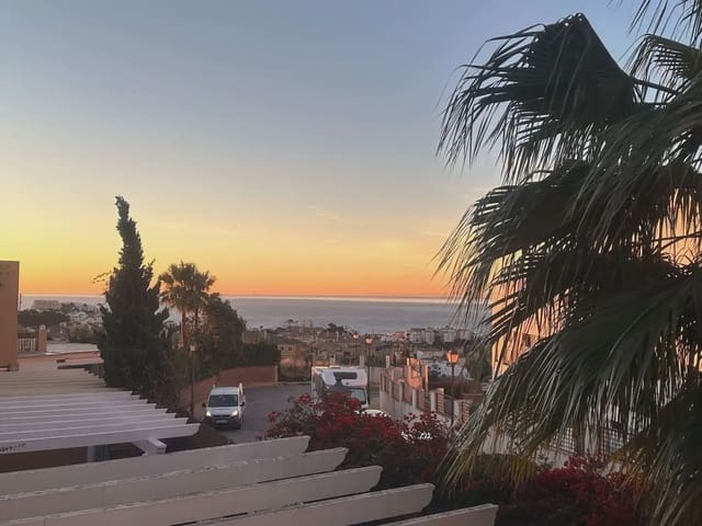 5 camera da letto Villetta a Schiera in vendita in Riviera del Sol, Mijas con piscina garage - 429.000 € (Rif: 9843817)
