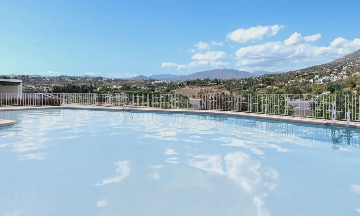 2 sypialnia Penthouse na sprzedaż w Fuengirola z garażem - 439 950 € (Ref: 9843829)