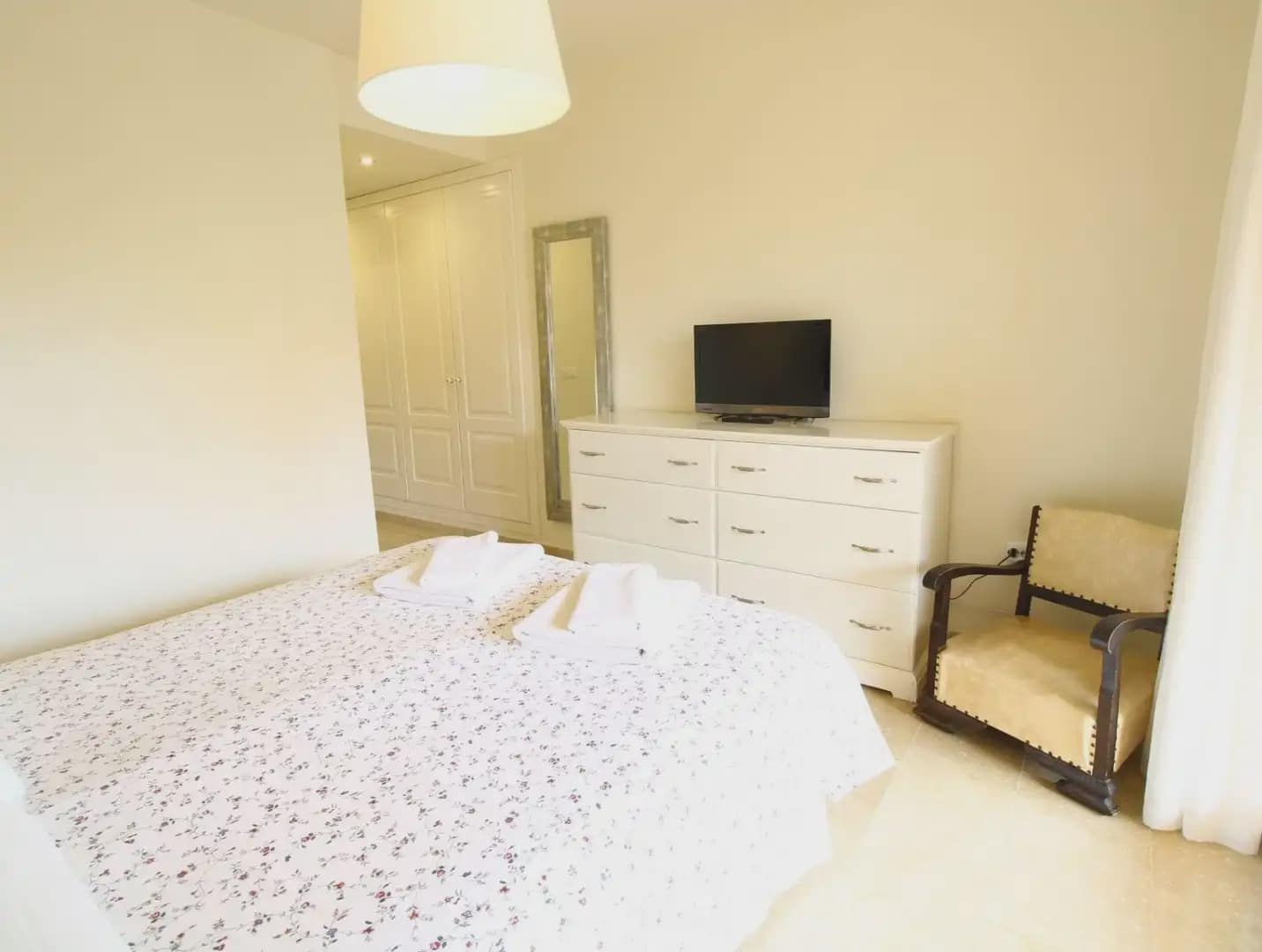 2 sypialnia Mieszkanie do wynajęcia w Mijas z basenem garażem - 1 490 € (Ref: 9843835)