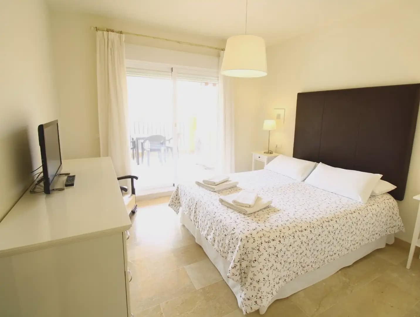 2 sypialnia Mieszkanie do wynajęcia w Mijas z basenem garażem - 1 490 € (Ref: 9843835)