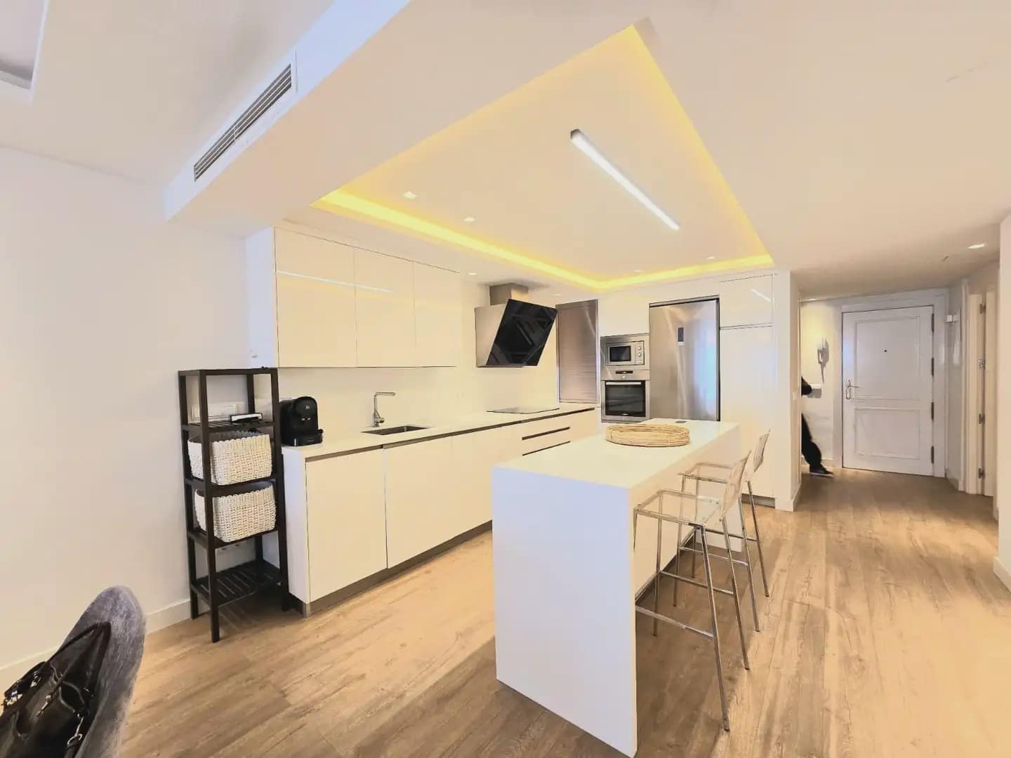 4 Zimmer Wohnung zu verkaufen in Marbella mit Pool Garage - 675.000 € (Ref: 9843836)