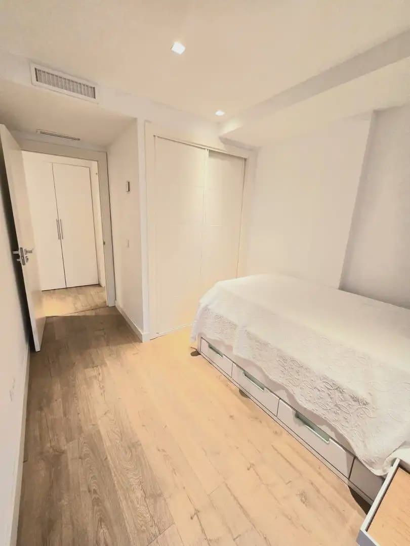 4 Zimmer Wohnung zu verkaufen in Marbella mit Pool Garage - 675.000 € (Ref: 9843836)