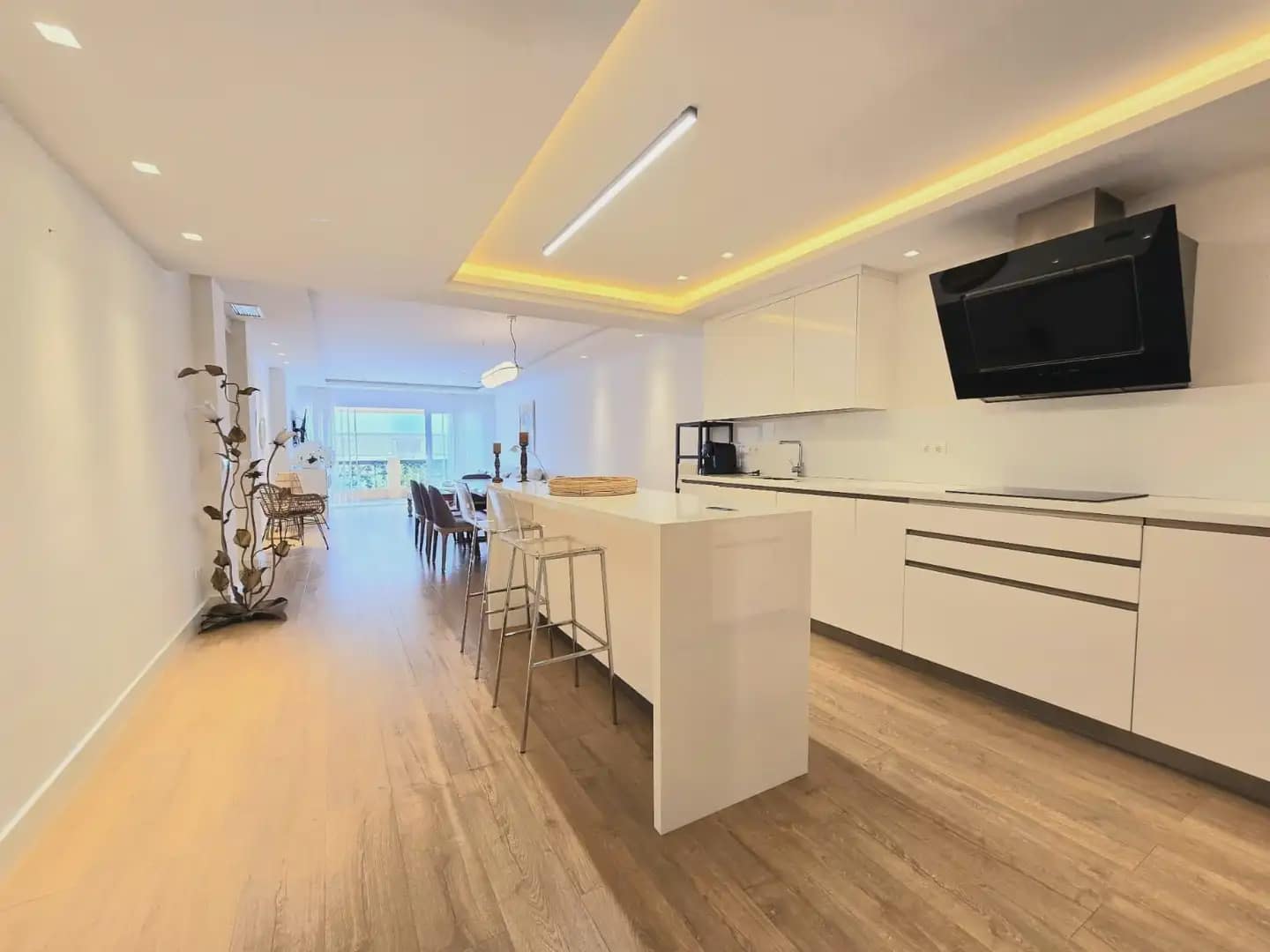 4 Zimmer Wohnung zu verkaufen in Marbella mit Pool Garage - 675.000 € (Ref: 9843836)