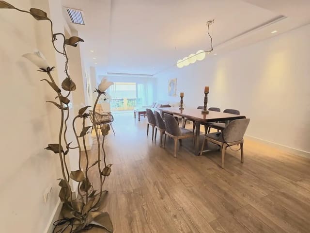 4 Zimmer Wohnung zu verkaufen in Real de Zaragoza, Marbella mit Pool Garage - 675.000 € (Ref: 9843836)