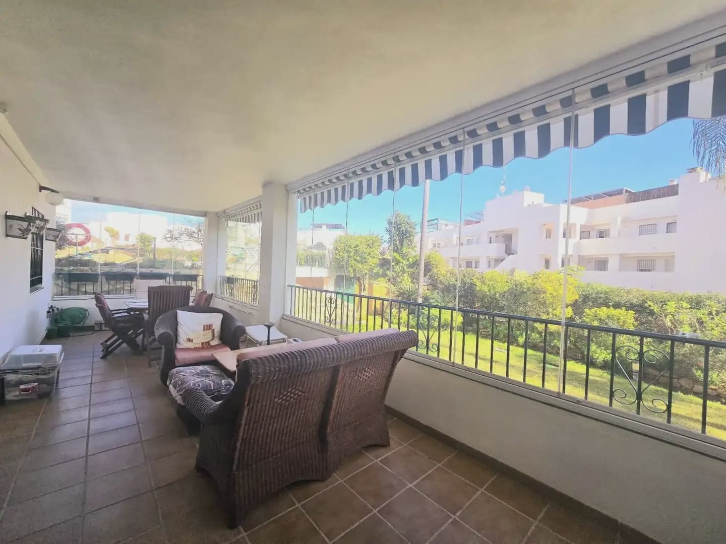 3 bedroom Flat for sale in Mijas with pool garage - € 395,000 (Ref: 9844266)