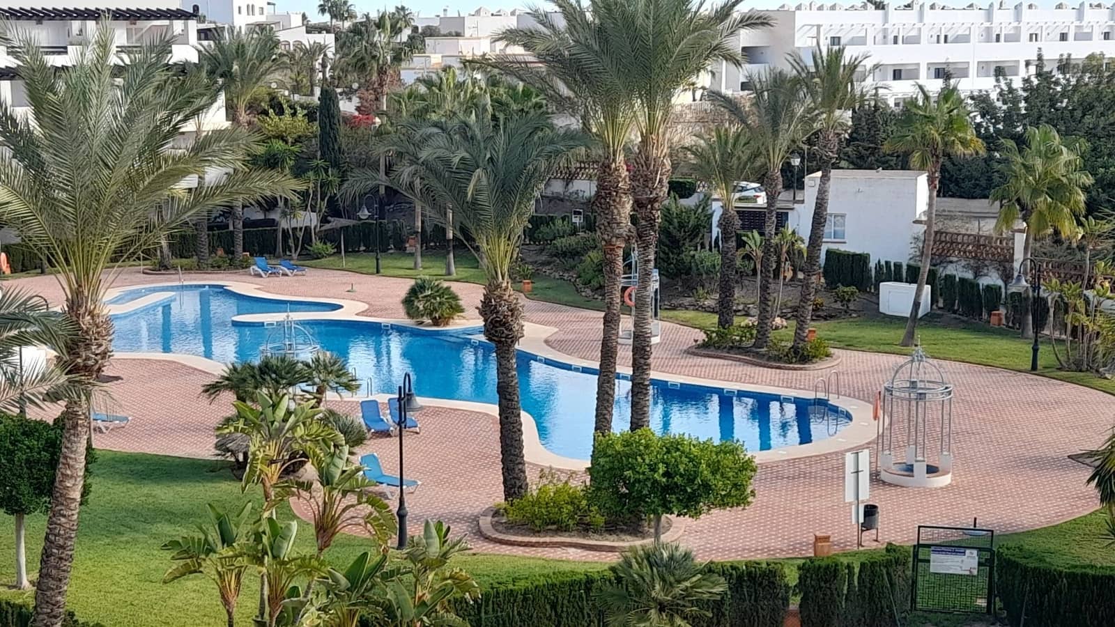 Apartamento de 2 habitaciones en Mojácar en venta con piscina garaje - 275.000 € (Ref: 8926107)