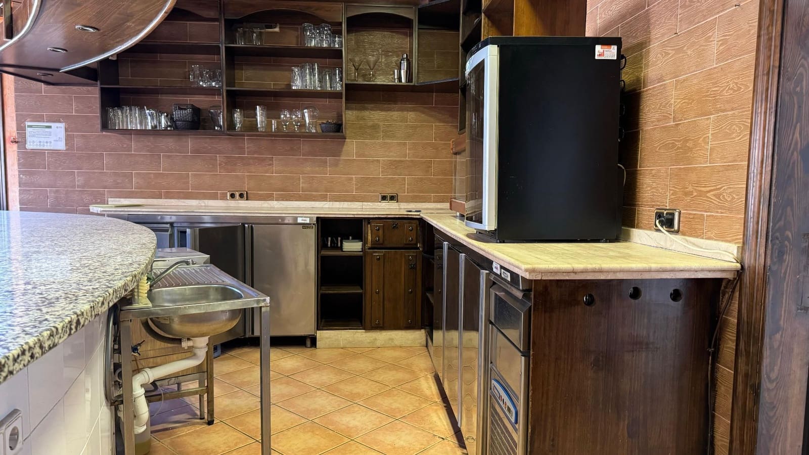 Kommersiell til salgs i Los Gallardos - € 200 000 (Ref: 8969863)