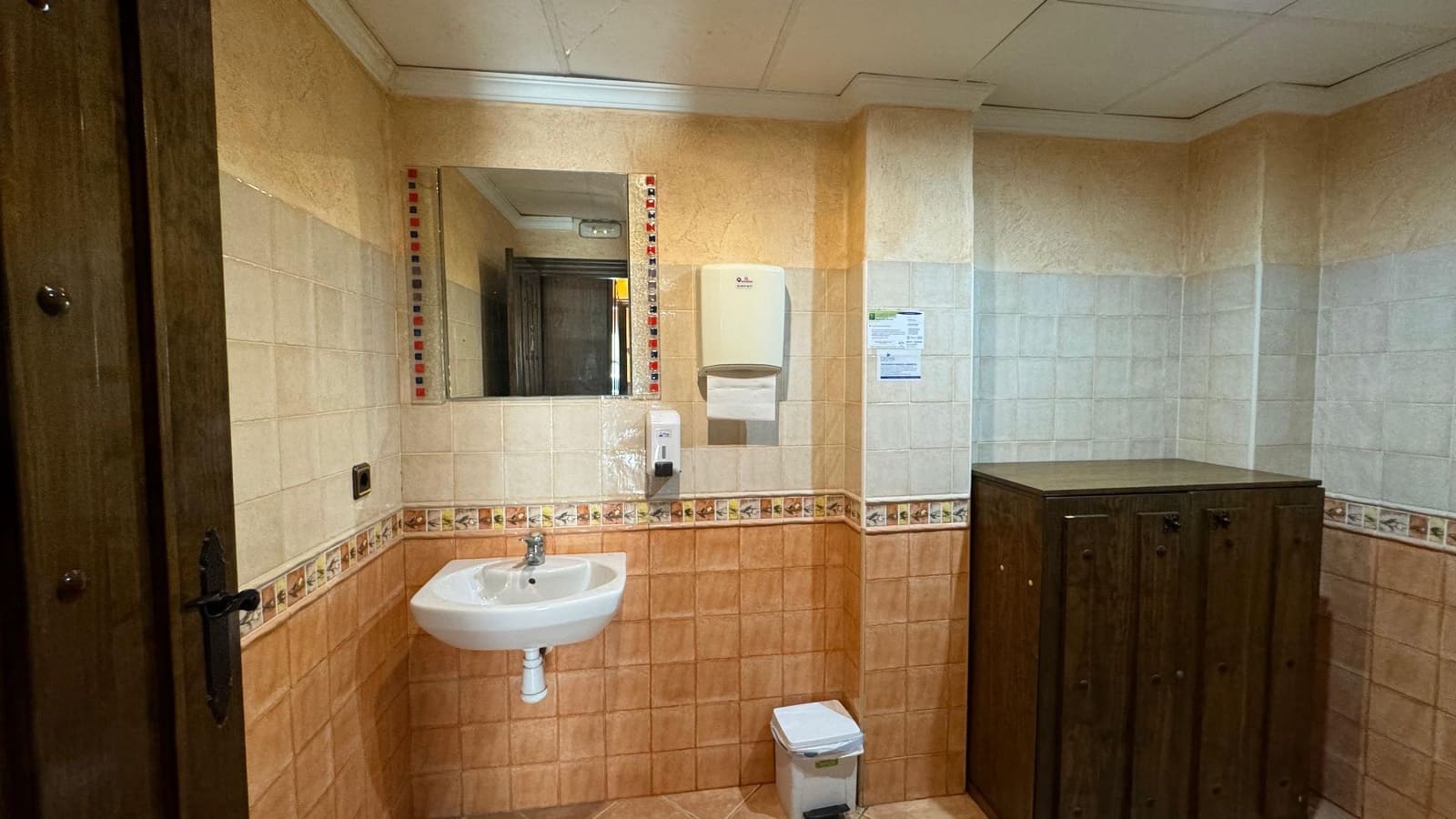 Kommersiell til salgs i Los Gallardos - € 200 000 (Ref: 8969863)