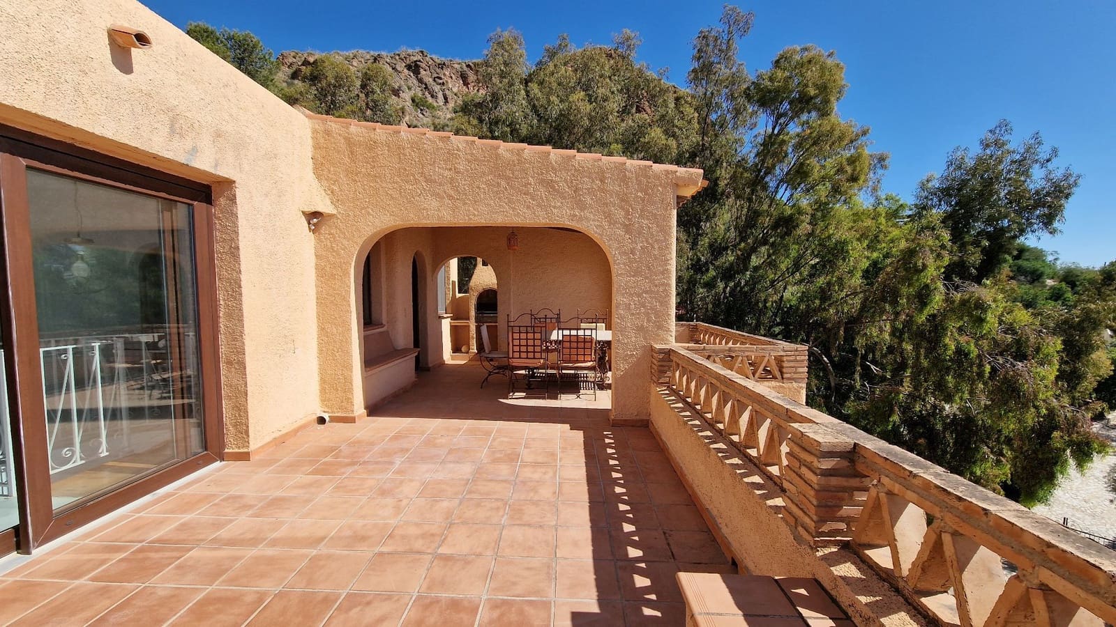 4 bedroom Villa for sale in Mojacar with pool garage - € 499,000 (Ref: 9008401)