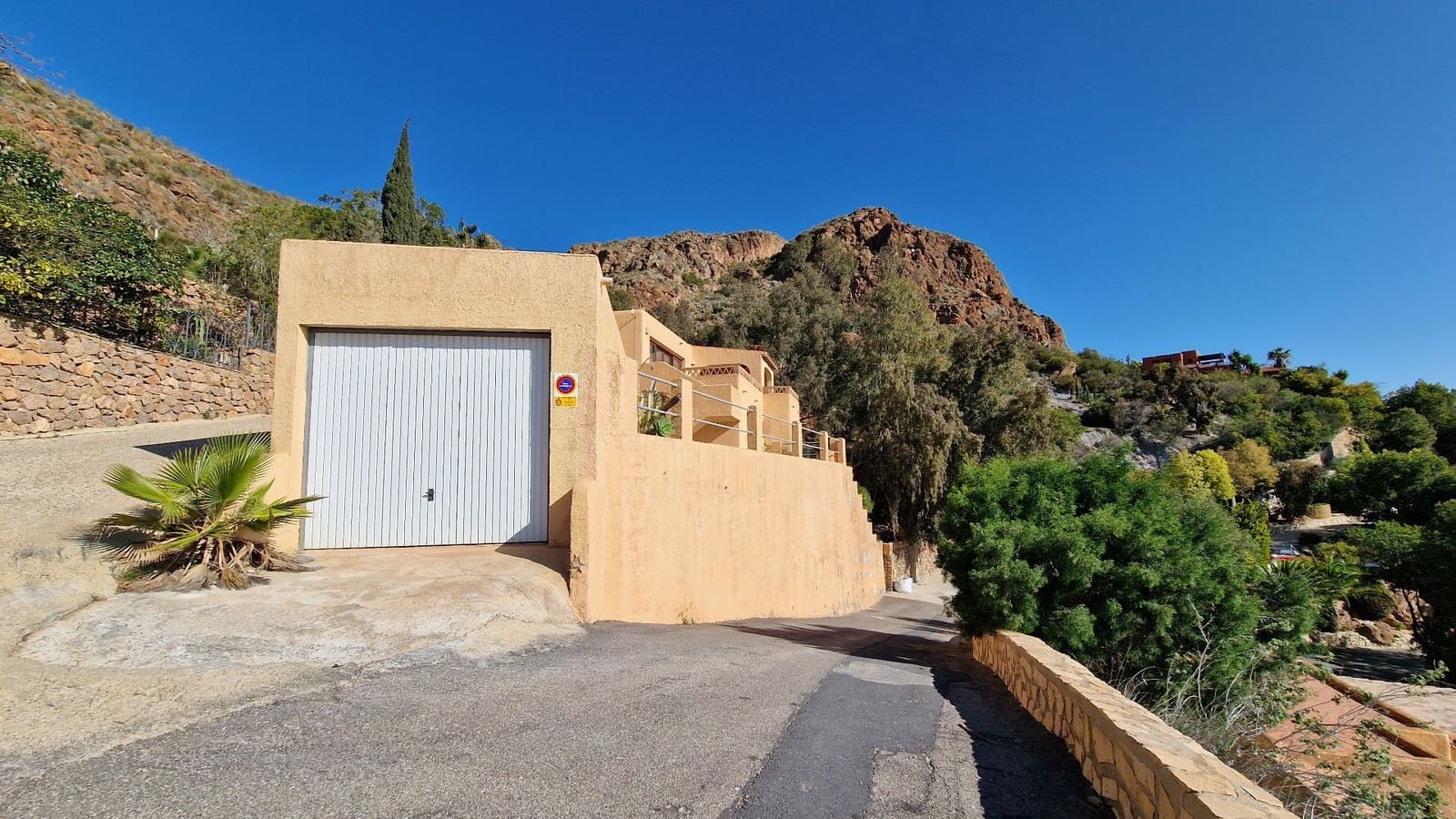 4 bedroom Villa for sale in Mojacar with pool garage - € 499,000 (Ref: 9008401)