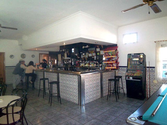 8 soveværelse Hotel til salg i Cariatiz med garage - € 350.000 (Ref: 9124575)