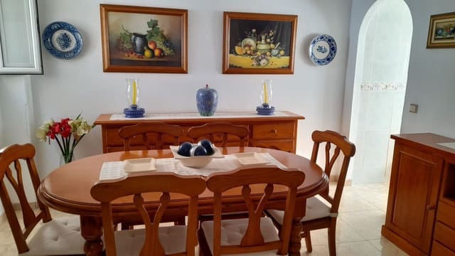 4 bedroom Townhouse for sale in Mojácar with garage - € 190,000 (Ref: 9160773)