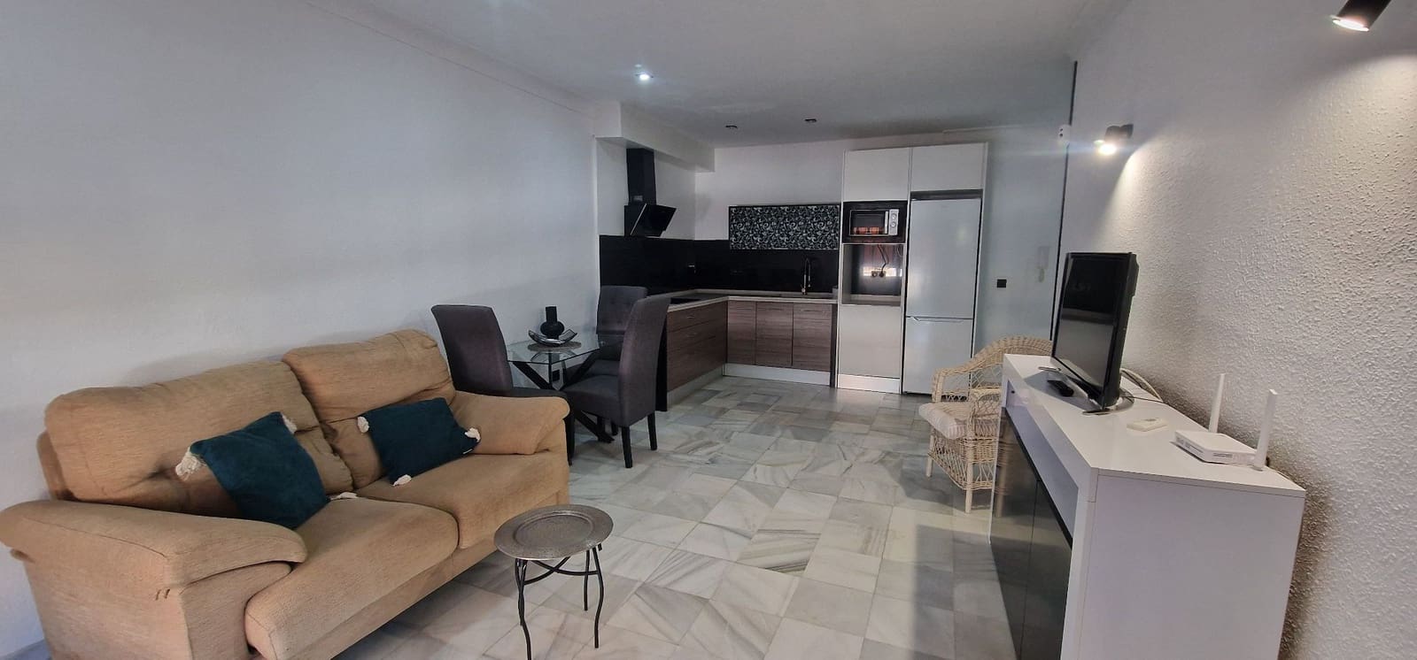 2 bedroom Apartment for sale in Garrucha - € 197,000 (Ref: 9511942)