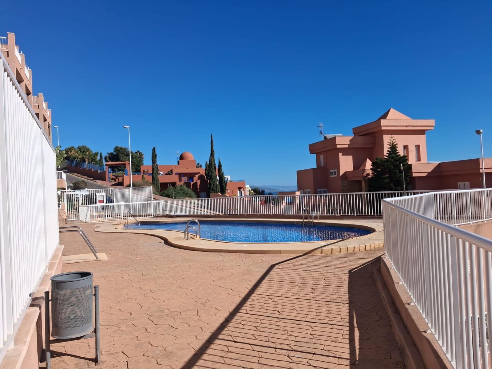 3 makuuhuone Huoneisto myytävänä paikassa Mojacar mukana uima-altaan - 175 000 € (Ref: 9607142)