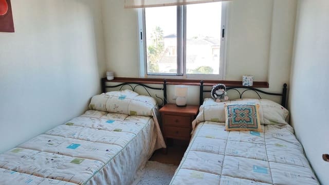 2 makuuhuone Huoneisto myytävänä paikassa Vera mukana uima-altaan 
autotalli - 150 000 € (Ref: 9669875)