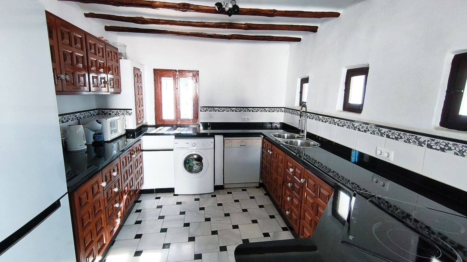 5 makuuhuone Huvila myytävänä paikassa Mojacar mukana uima-altaan 
autotalli - 825 000 € (Ref: 9737872)