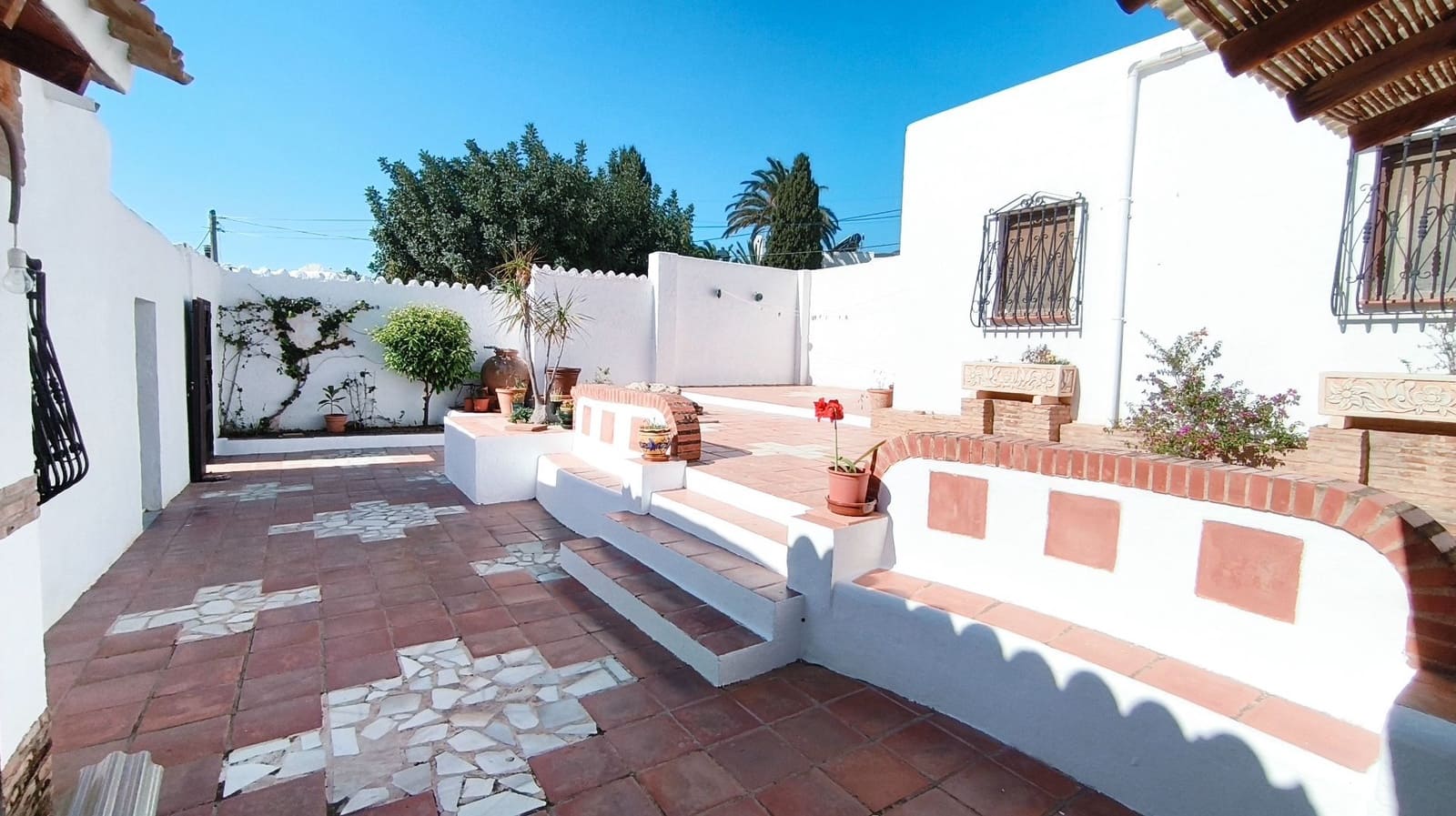 5 makuuhuone Huvila myytävänä paikassa Mojacar mukana uima-altaan 
autotalli - 825 000 € (Ref: 9737872)