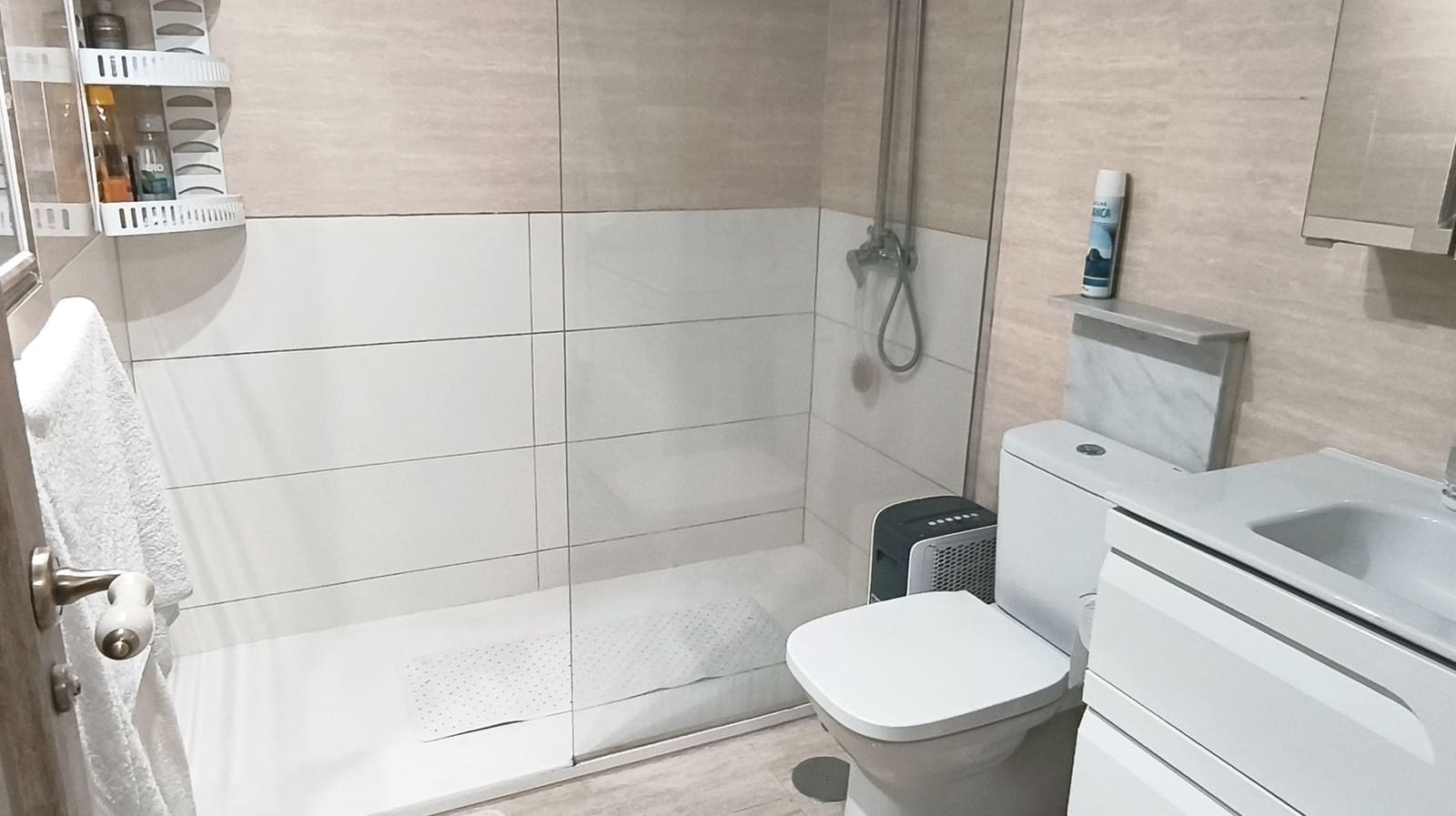 2 bedroom Apartment for sale in Garrucha with garage - € 195,000 (Ref: 9932736)