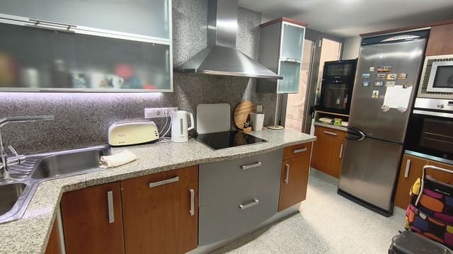 2 slaapkamer Appartement te koop in Garrucha met garage - € 195.000 (Ref: 9932736)
