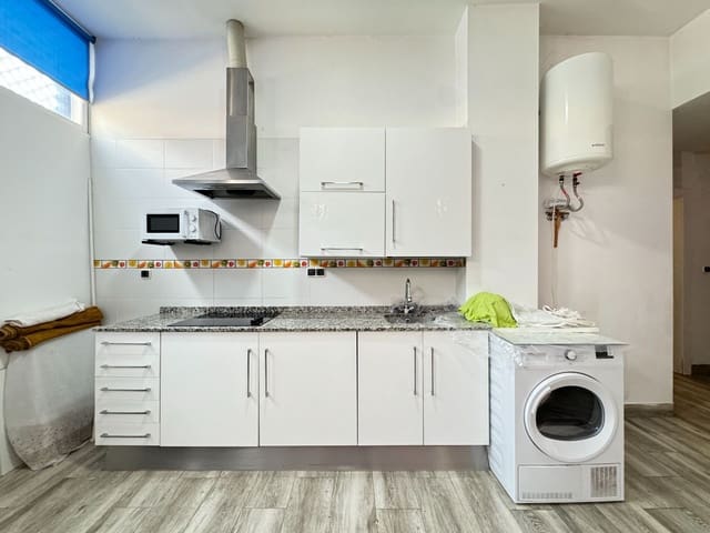 3 sypialnia Komercyjne na sprzedaż w Urbanización Santa Rosa, Torrox - 180 000 € (Ref: 10025098)