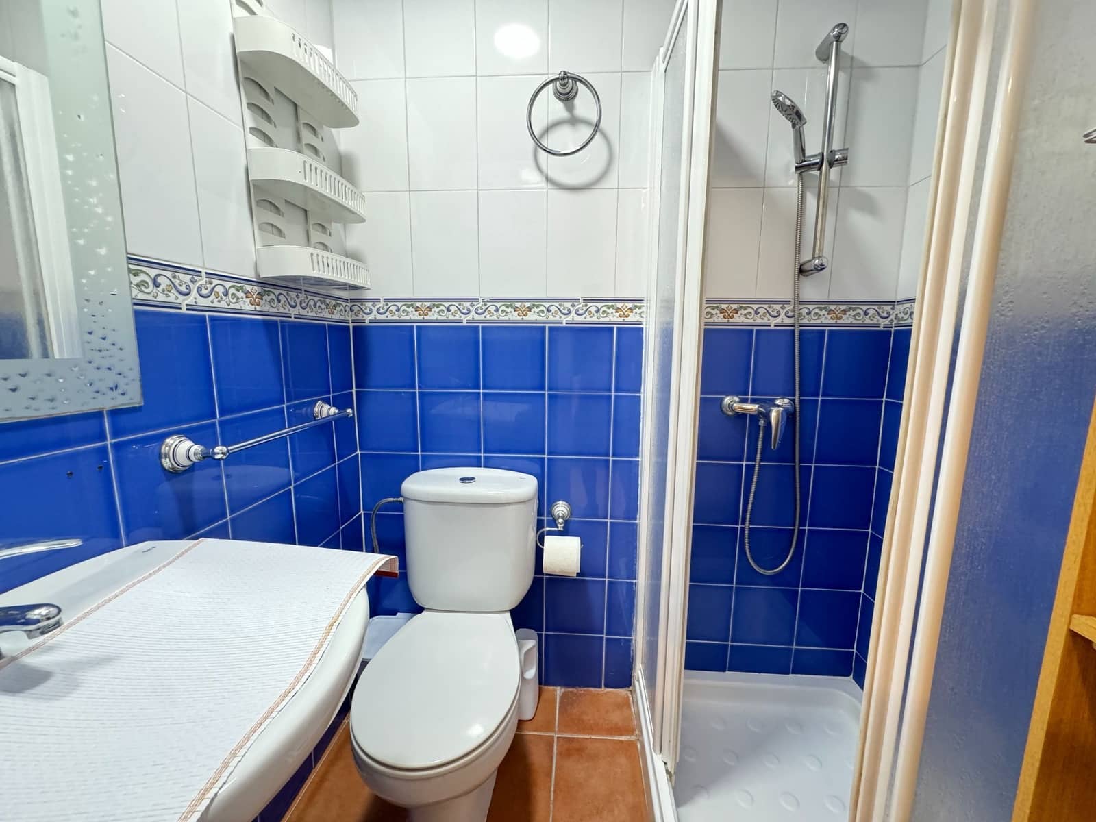 3 sypialnia Komercyjne na sprzedaż w Torrox-Costa - 180 000 € (Ref: 10025098)