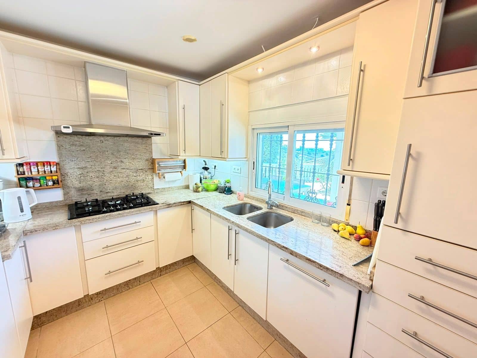 4 chambre Villa/Maison à vendre à Velez-Malaga avec garage - 795 000 € (Ref: 10025099)