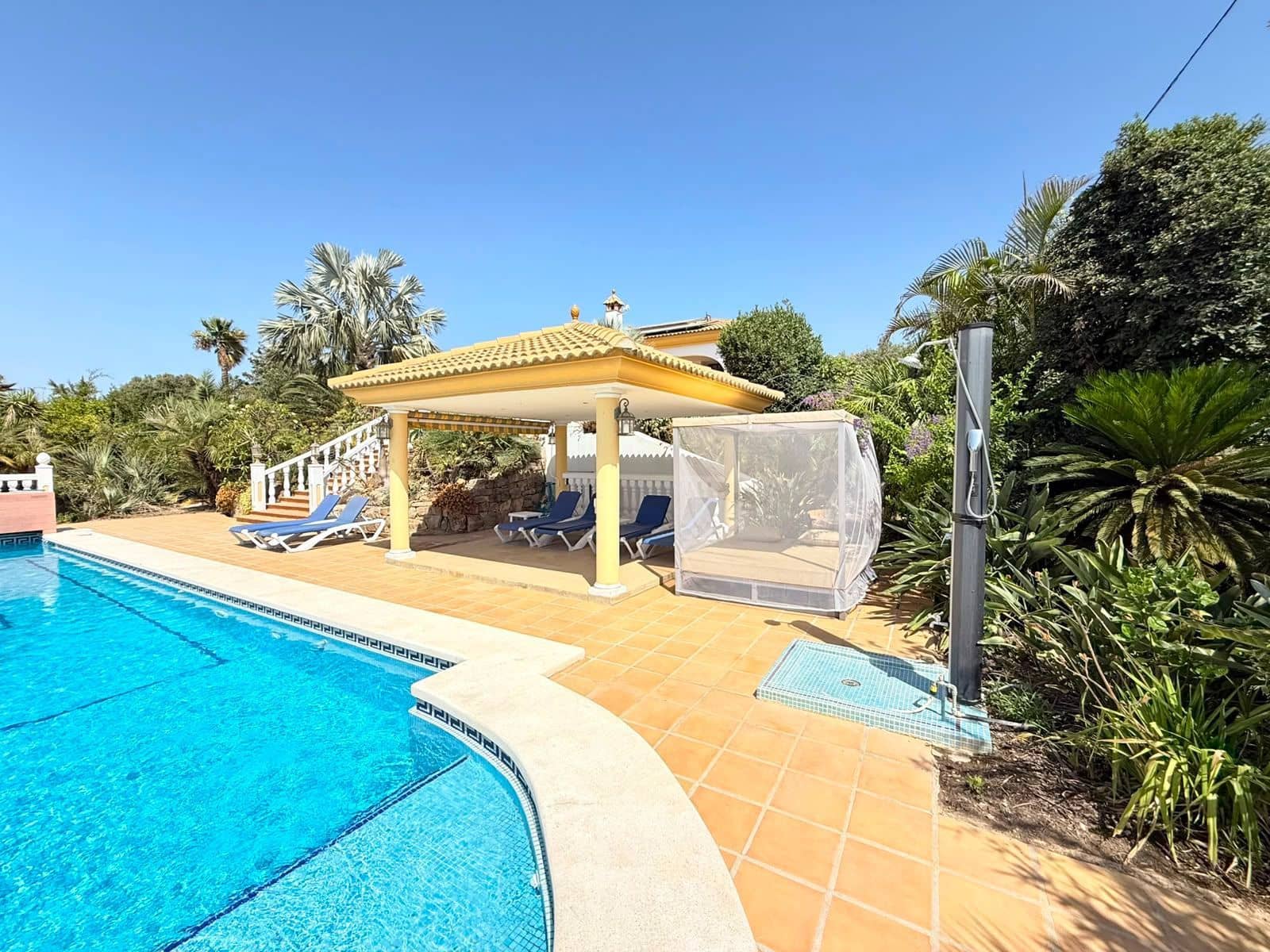 4 chambre Villa/Maison à vendre à Velez-Malaga avec garage - 795 000 € (Ref: 10025099)
