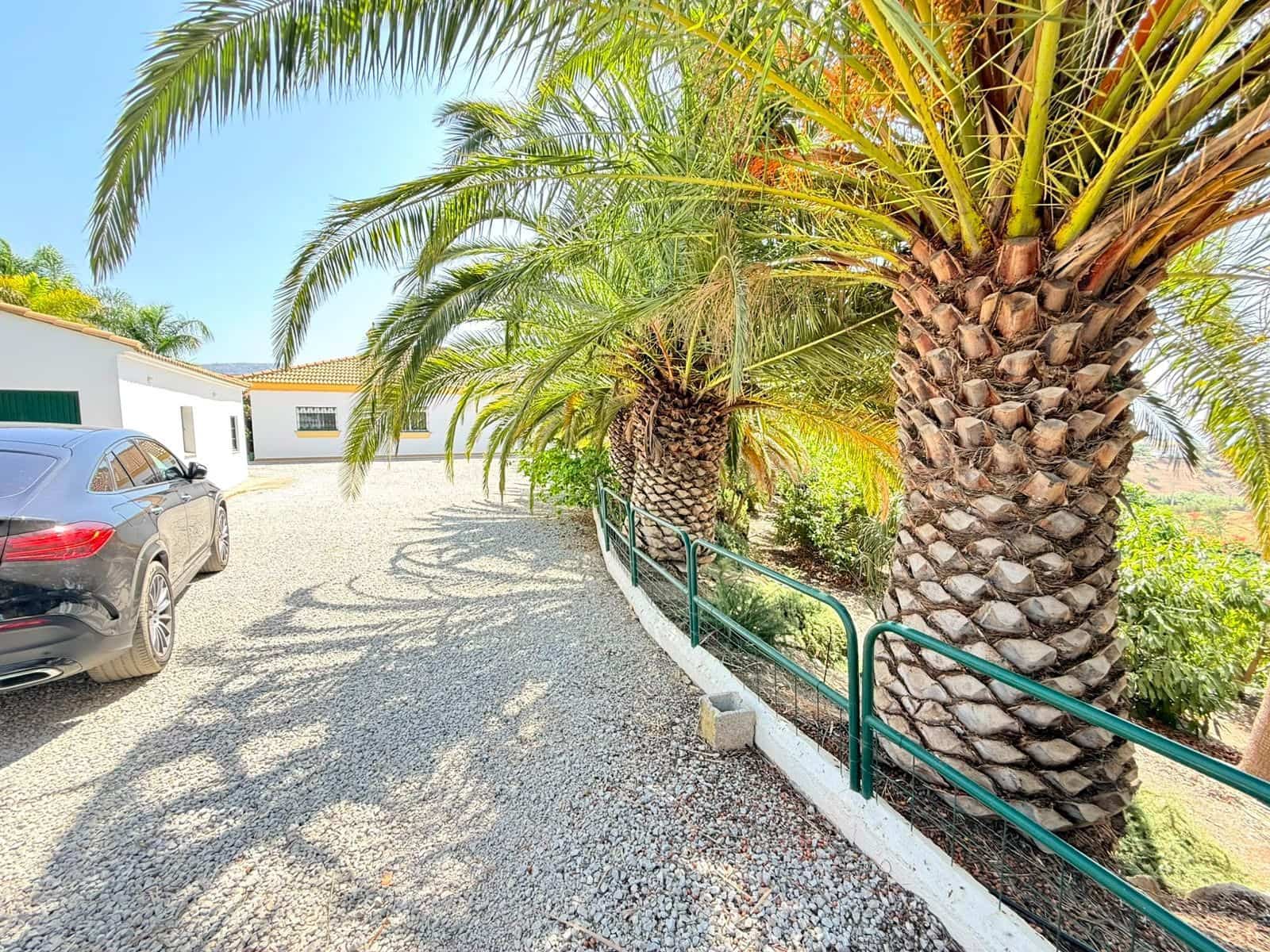 4 chambre Villa/Maison à vendre à Velez-Malaga avec garage - 795 000 € (Ref: 10025099)
