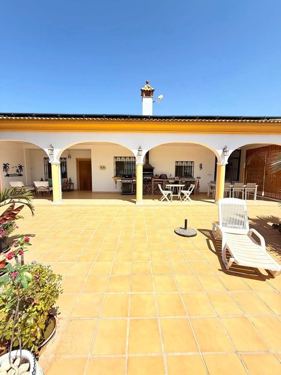 4 chambre Villa/Maison à vendre à Velez-Malaga avec garage - 795 000 € (Ref: 10025099)