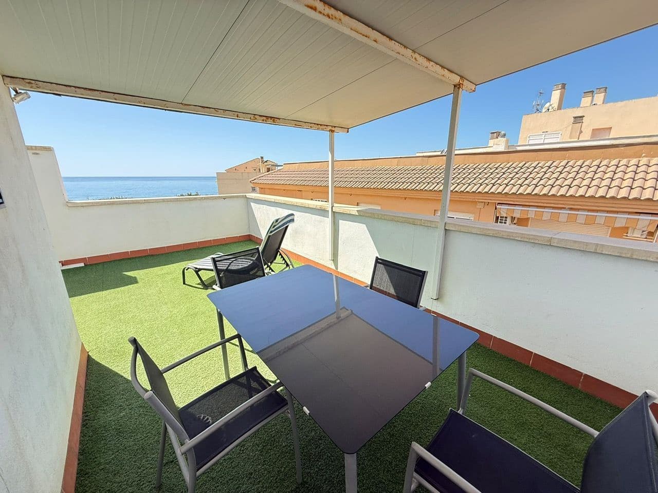2 bedroom Flat for sale in Torrox-Costa with garage - € 230,000 (Ref: 10088857)