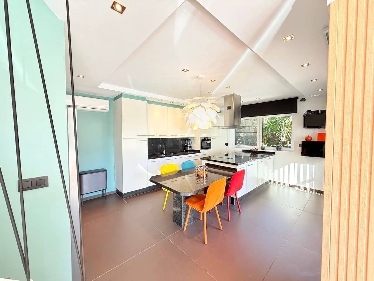 5 chambre Villa/Maison à vendre à Torrox-Costa avec piscine garage - 950 000 € (Ref: 10108929)