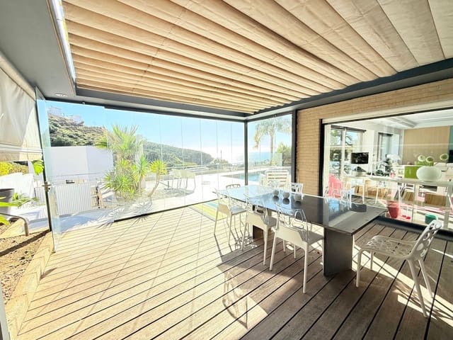 5 chambre Villa/Maison à vendre à El Peñoncillo, Torrox avec piscine garage - 950 000 € (Ref: 10108929)