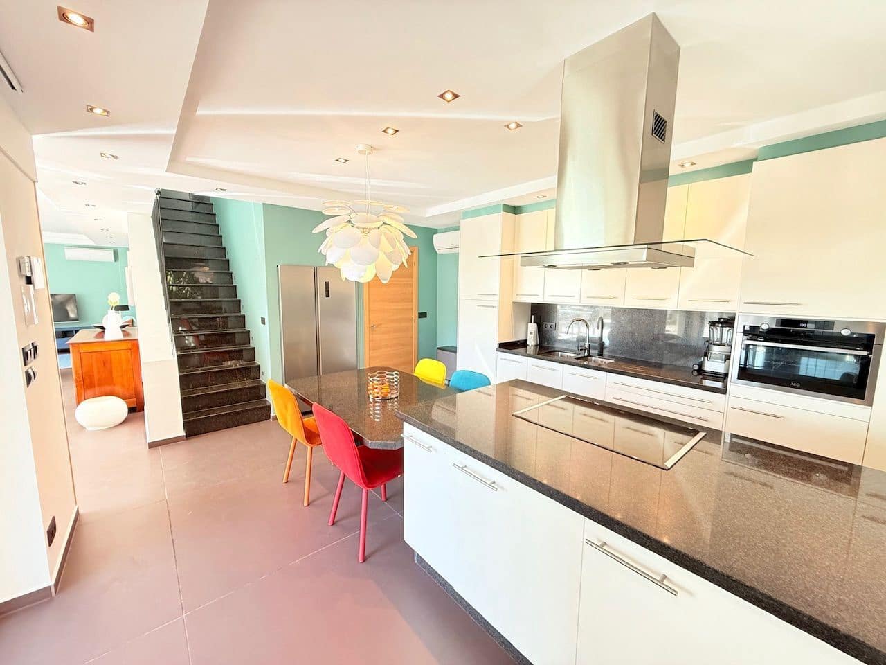 5 chambre Villa/Maison à vendre à Torrox-Costa avec piscine garage - 950 000 € (Ref: 10108929)