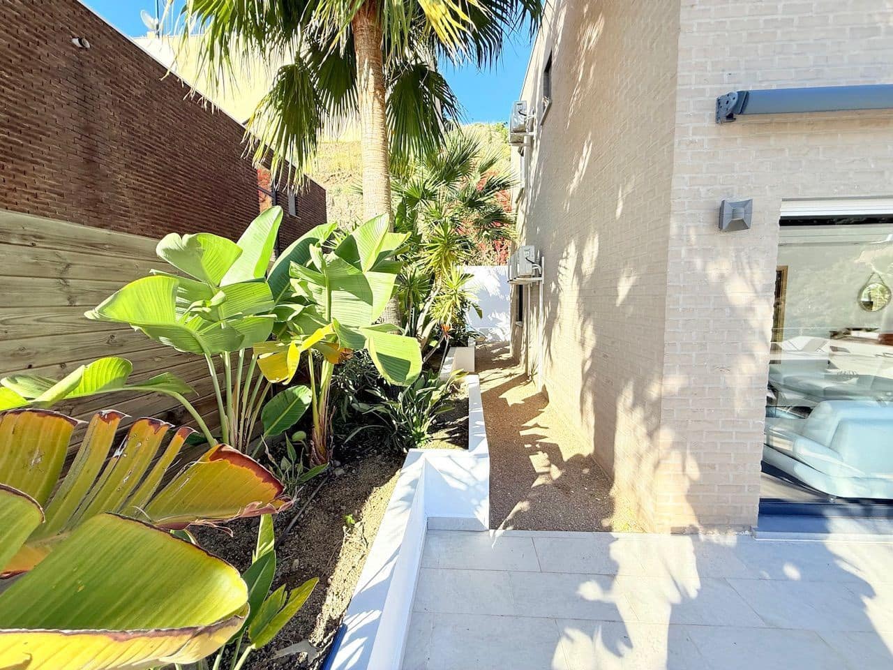 5 chambre Villa/Maison à vendre à Torrox-Costa avec piscine garage - 950 000 € (Ref: 10108929)